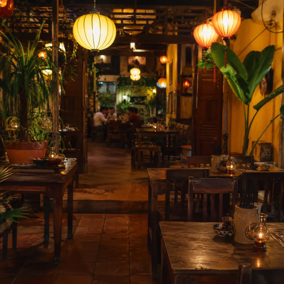 Bàn nướng đông khách tại Hoàng Thị Hợi
